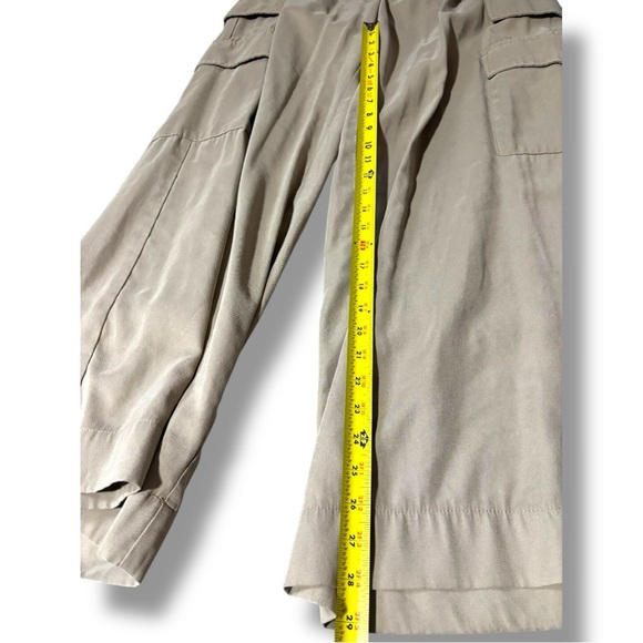 a new day Women's Large Stylish Tan/Khaki Wide-Leg Drawstring Waist Cargo Pants - Picture 11 of 14